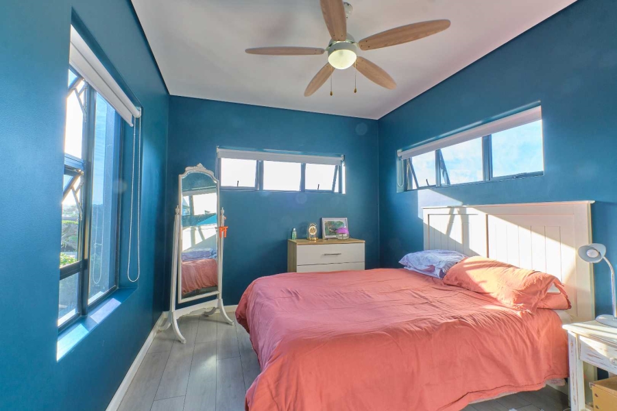 1 Bedroom Property for Sale in Bloubergrant Western Cape